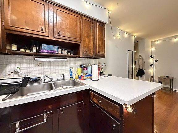 5th image of 2629 N Hampden Ct #1C