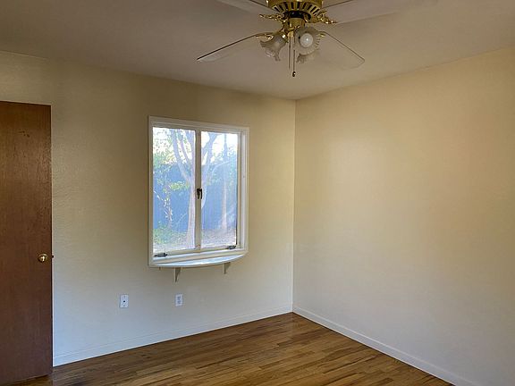 5th image of 1412 Cahill Ave