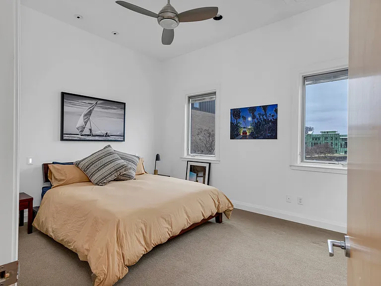 334 Van Buren St — Photo 22