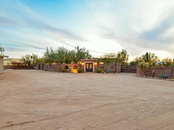 2nd image of 5000 W Camino De Manana