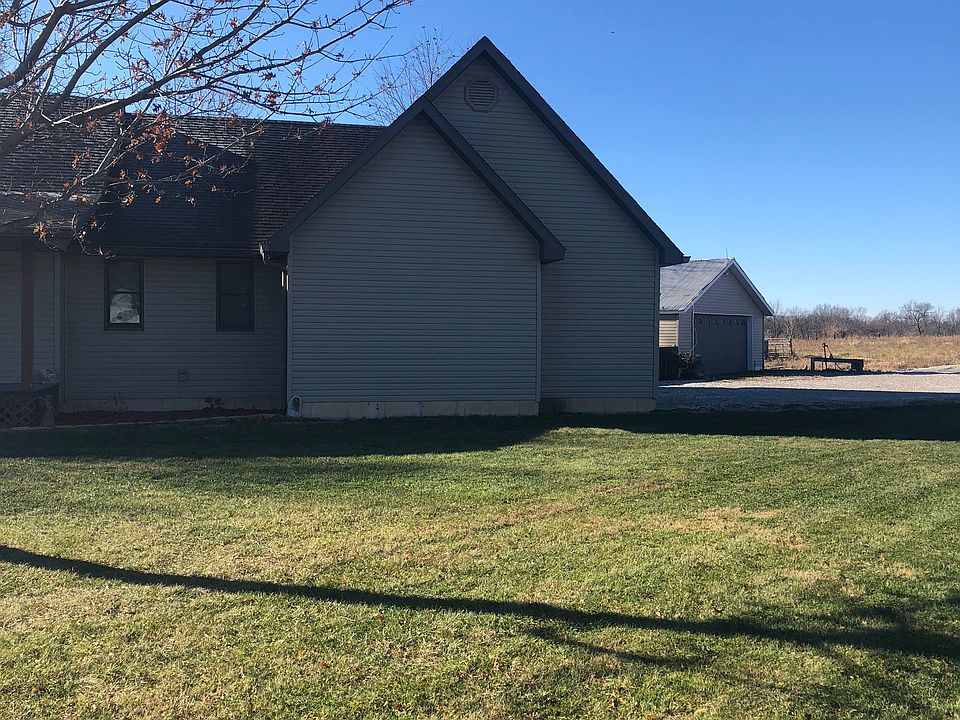 516 W North St, Palmyra, IL 62674 Zillow