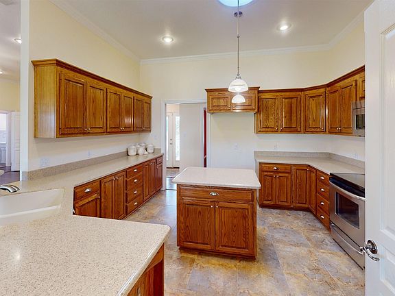 5th image of 4218 Hermosa St