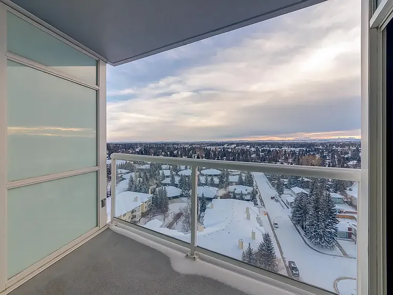 2160 Paliswood Rd SW — Photo 42
