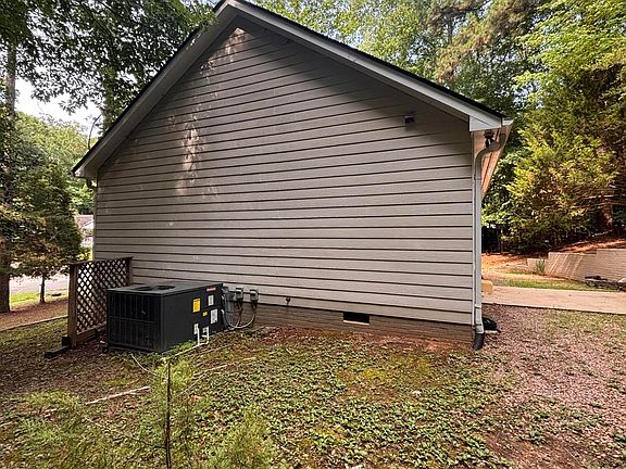 5th image of 113 Cochise Dr
