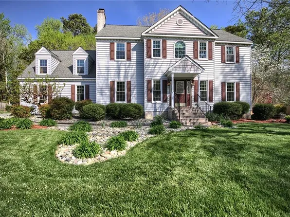 111 Manassas Loop, Yorktown, VA 23693