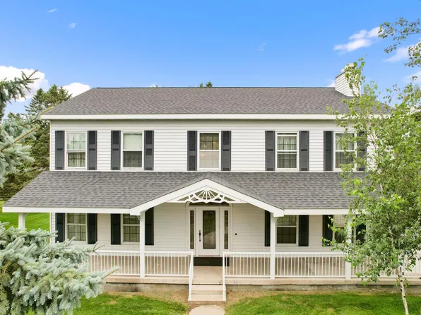 604 Pine Needle Dr, Perham, MN 56573