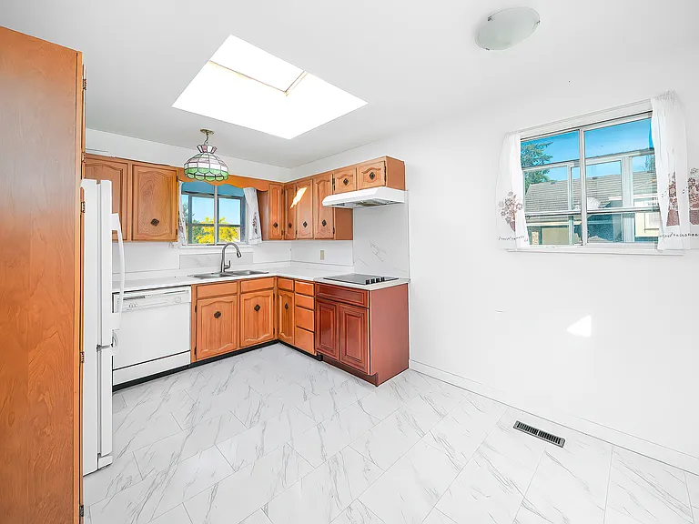 3820 Earlmond Ave — Photo 8