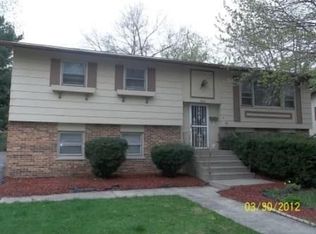 19020 Chestnut Ave, Country Club Hills, IL 60478