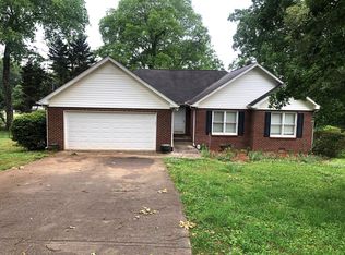 92 Westwood Dr, Cartersville, GA 30120