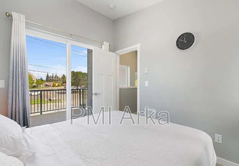 1415 SW 148th St — Photo 17