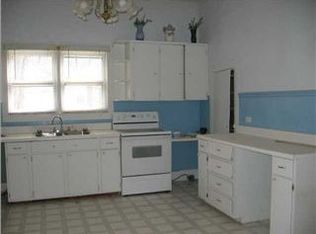 1304 Lee St, Chickamauga, GA 30707