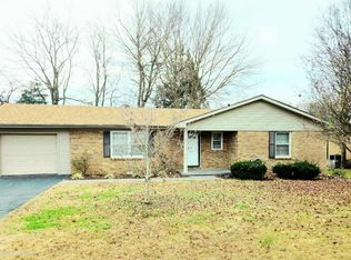 415 Linda Dr, Hopkinsville, KY 42240