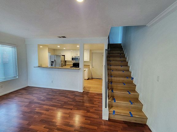 4th image of 1460 Kendall Dr Unit 43