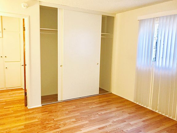 5th image of 853 N Raymond Ave APT 2