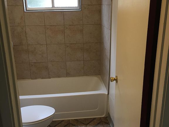 4th image of 2822 14th St #2