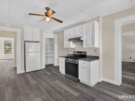 121 Wooster St, New Haven, CT