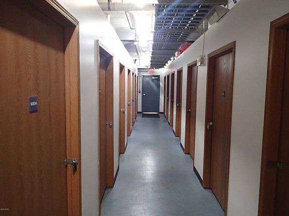 4th image of 2964 Lakeshore Dr Unit W102