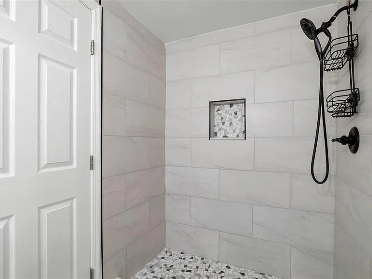 248 Saint Ives Dr #248 — Photo 19