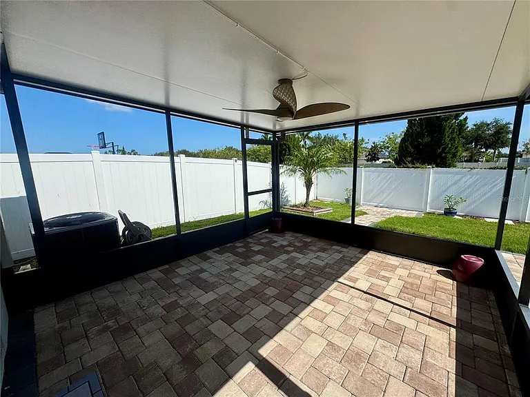 929 Anchor Bend Dr — Photo 32