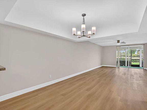 5th image of 23277 Barwood Lane N #109