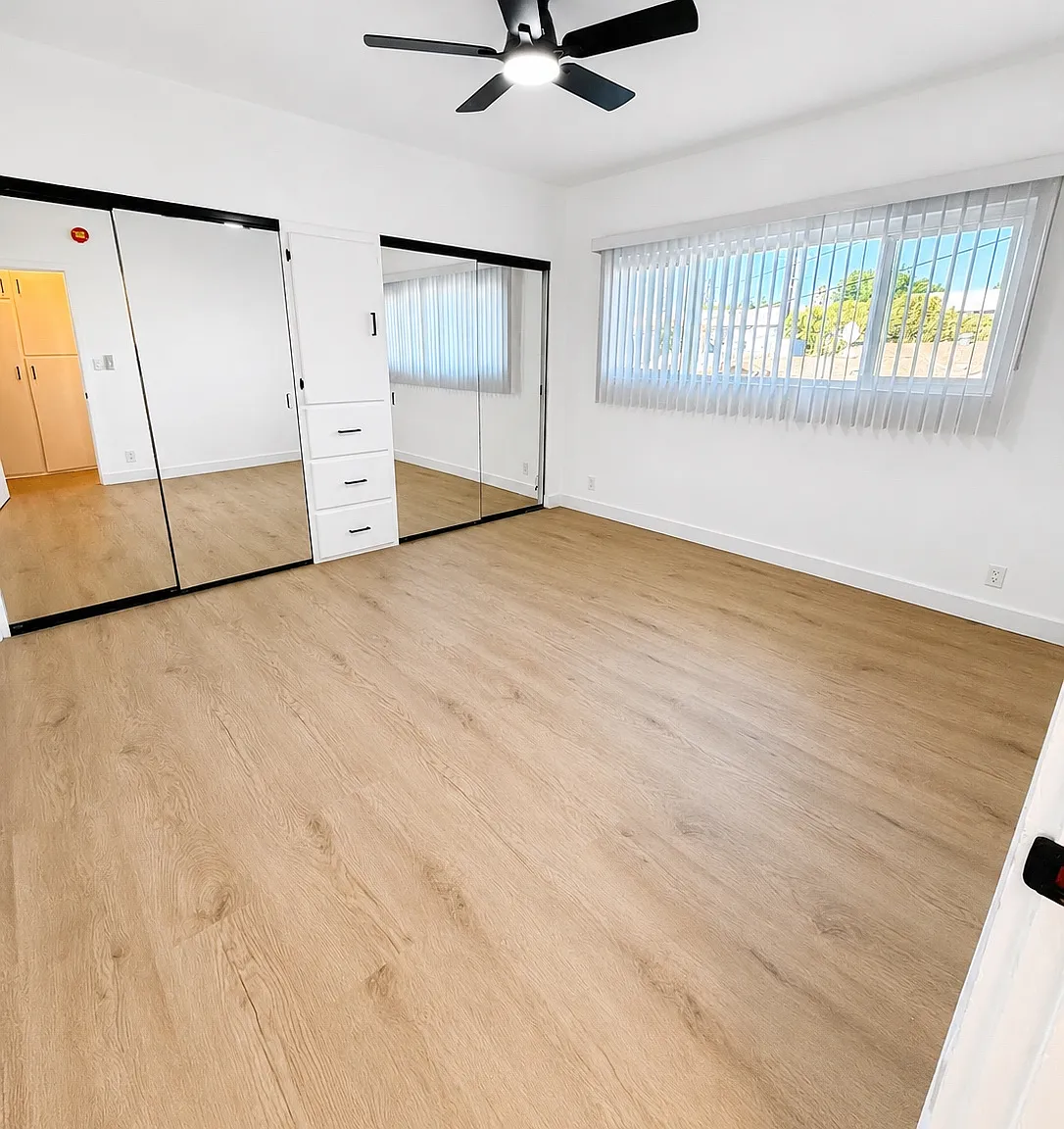 1 bed, 825 sqft, $2,695 — Photo 4