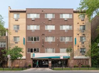 6710 N Sheridan Rd #S74NSR1NX, Chicago, IL 60626