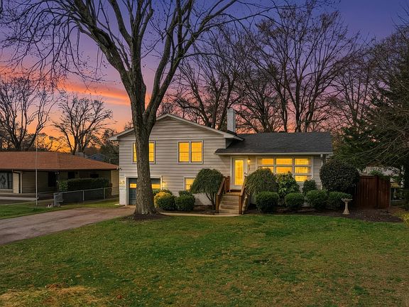 2nd image of 104 Farmington Rd