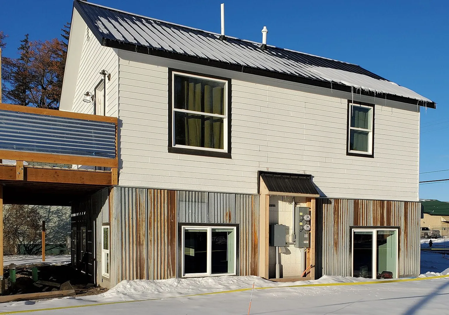 100 South Meridian Road (HC) — Photo 2