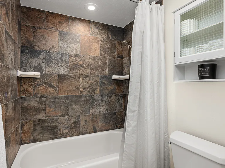 573 S Sierra Ave #6 — Photo 18