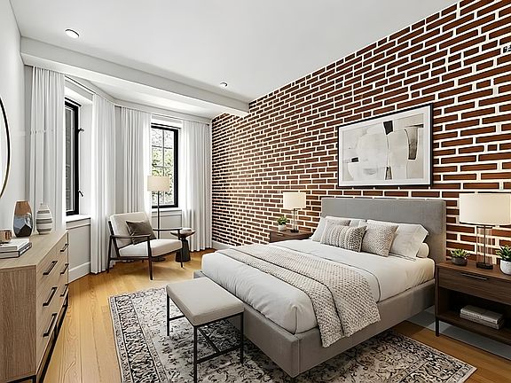 3rd image of 315 Cornelia St #2A
