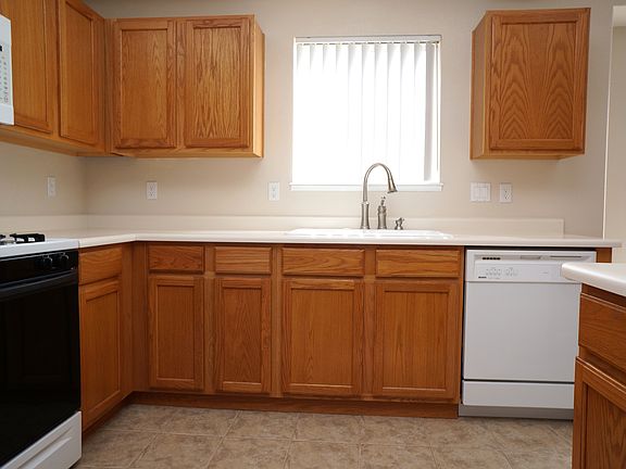 Large spacious kitchen area