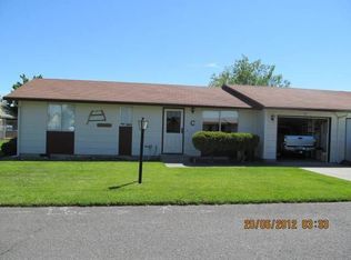655 NW 7th St APT C, Hermiston, OR 97838