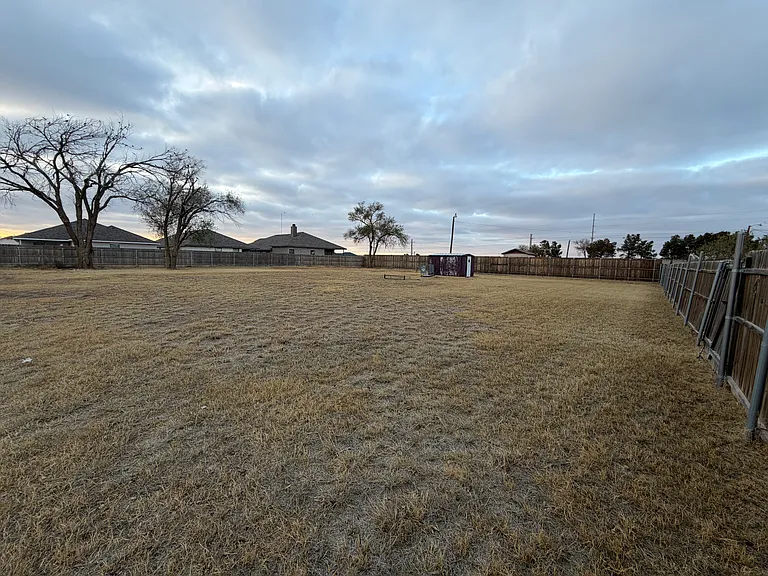 3408 Upland Ave — Photo 32