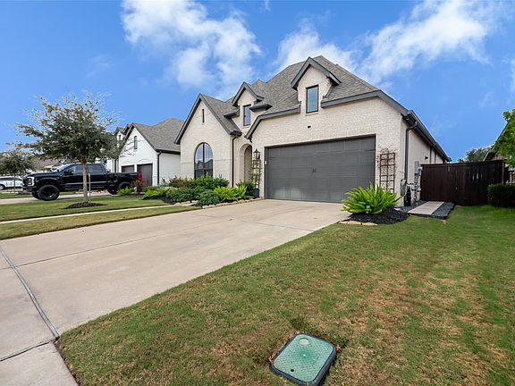 3rd image of 4035 Shackleton Ct