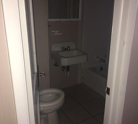 2nd image of 703 9th Ave