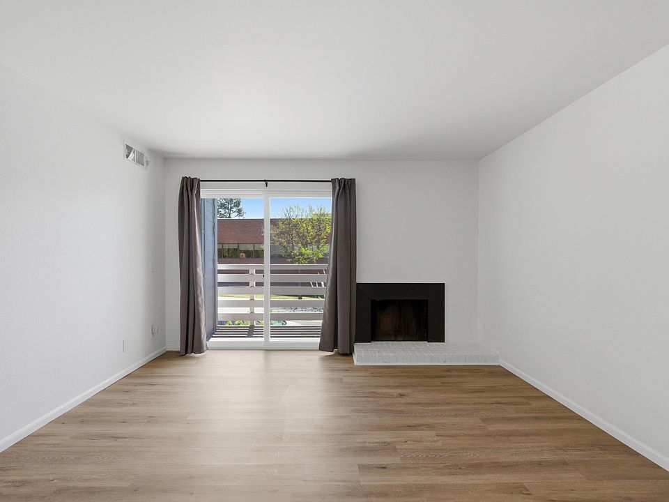 Living room with fireplace