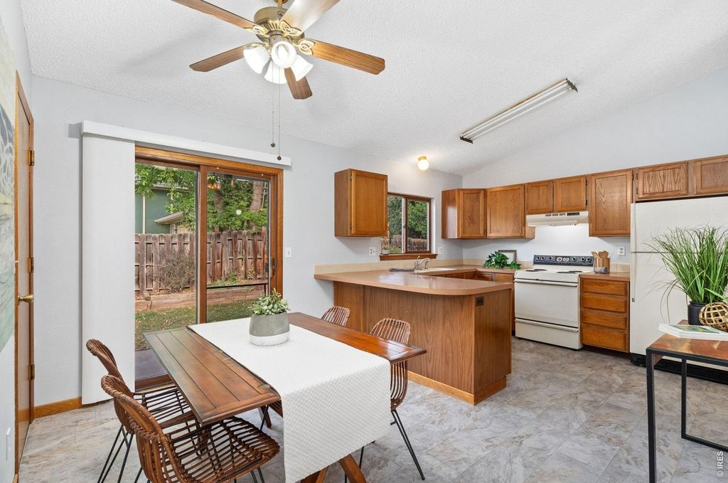 1407 Wildwood Rd