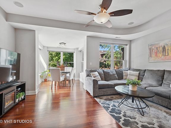 3rd image of 3053 W Eastwood Ave APT 1W