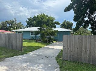 1808 Tulip Dr, Sarasota, FL 34239