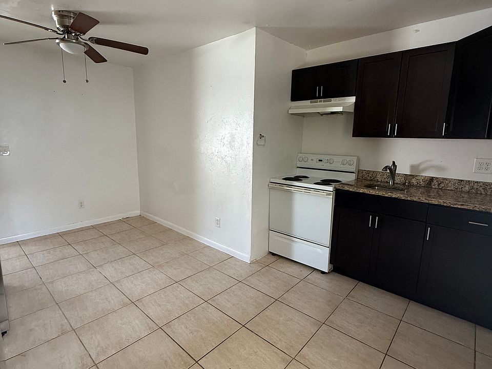 1st image of 1290 Highlands Dr APT 2