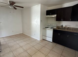1290 Highlands Dr APT 2, Naples, FL 34103