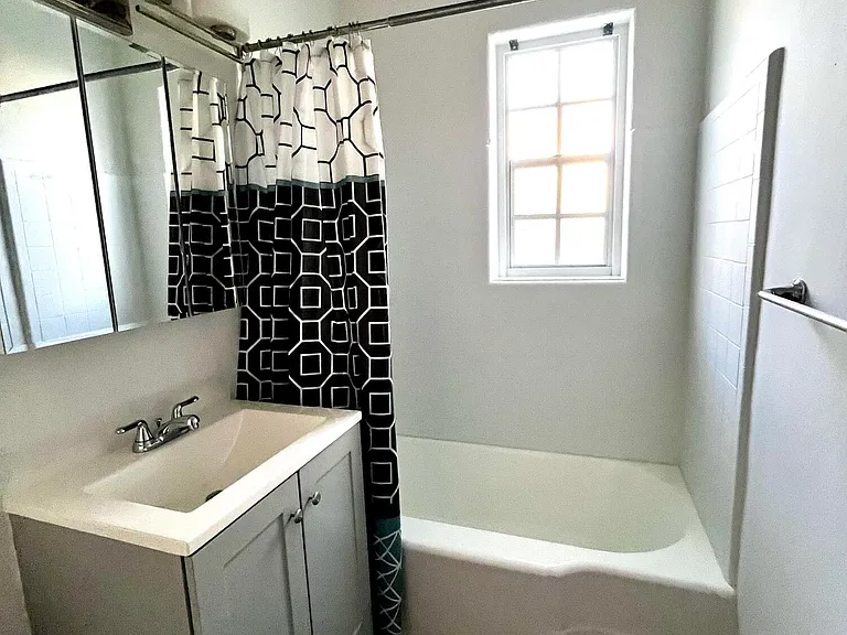 224 Conniston Rd #2-1 — Photo 7