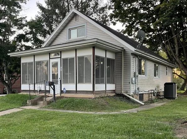 25 S 33rd St, Newark, OH 43055