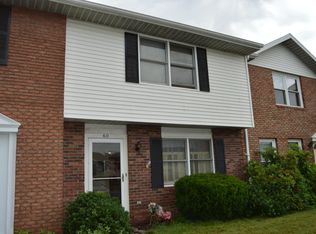 60 Woodcrest Ct, Plains, PA 18702