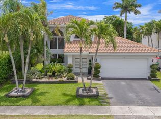 52 Gables Blvd, Weston, FL 33326