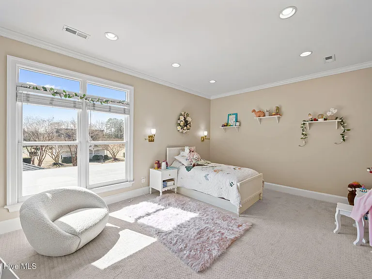 Lexington Dr — Photo 38