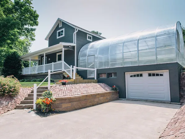 110 E 1st St, Neillsville, WI 54456