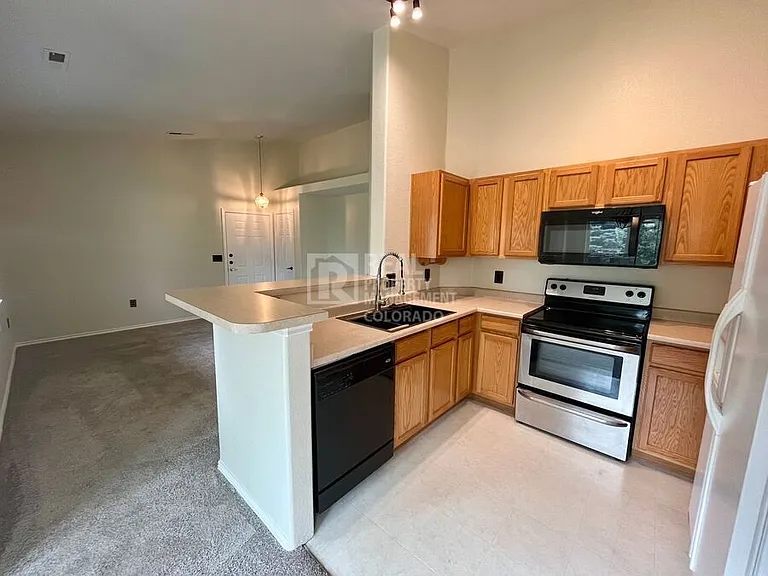 3928 Riviera Grv #203 — Photo 6