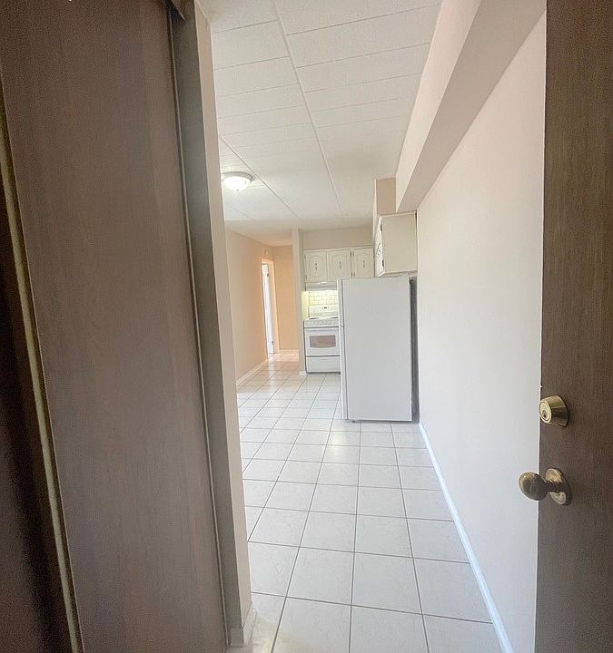 1st image of 892 Campbell Ave Unit 8