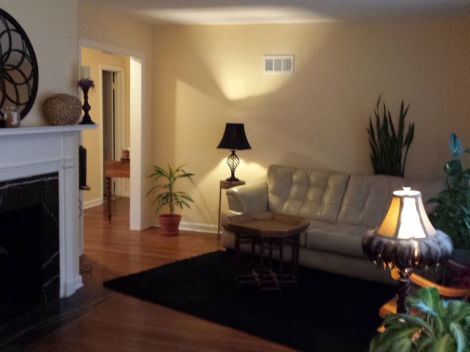 2nd image of 10 Clinton Dr #A